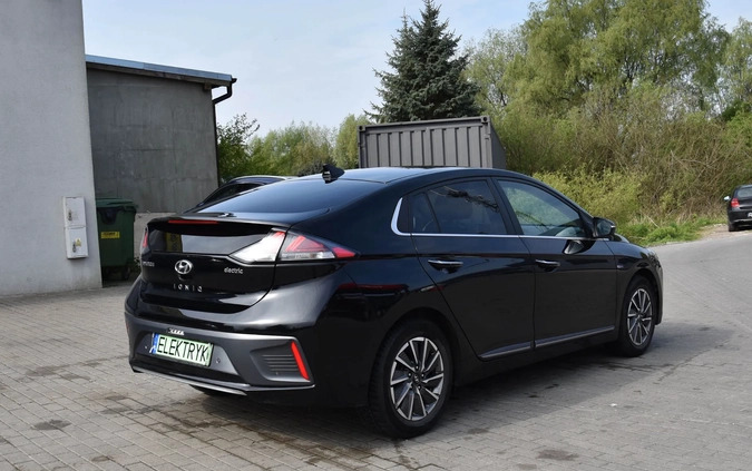 Hyundai IONIQ cena 79900 przebieg: 105009, rok produkcji 2019 z Elbląg małe 781